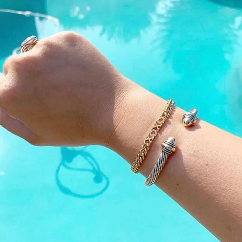 XOXO Bracelet - Picture 5 of 6